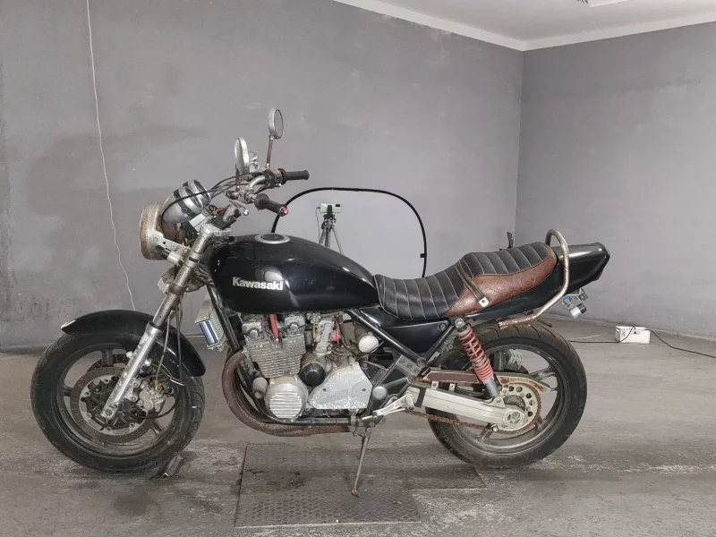 Kawasaki ZEPHYR400K