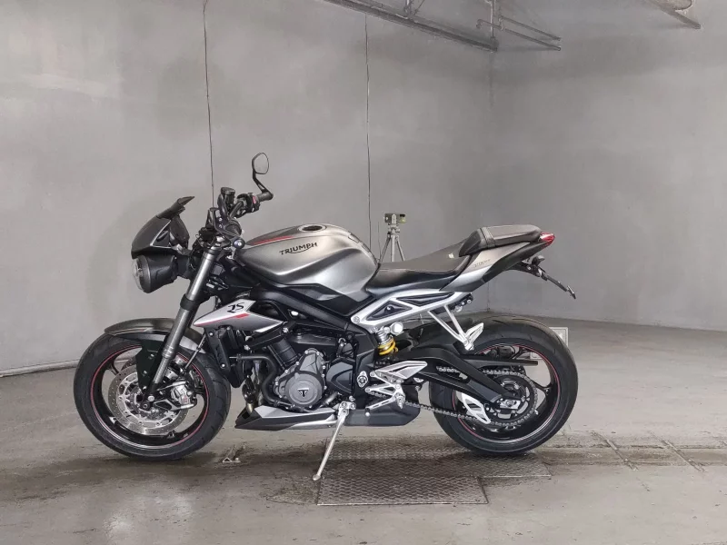 Triumph TRIUMPH STREET TRIPLE RS