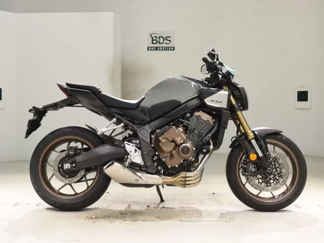 Honda CB650R-2E CLUTCH лот № 3039 оценка 8  с аукциона в Японии