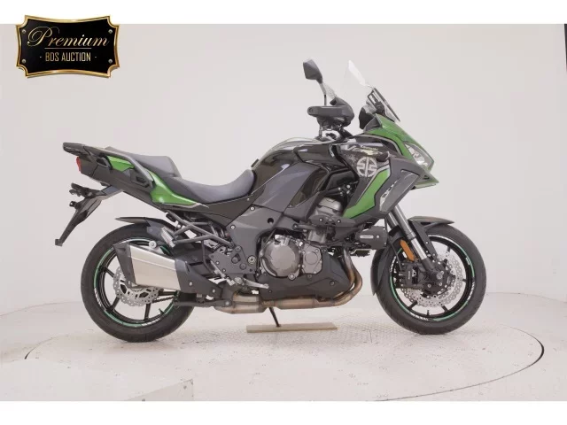 Kawasaki VERSYS 1000SE лот № 0039 оценка 5  с аукциона в Японии