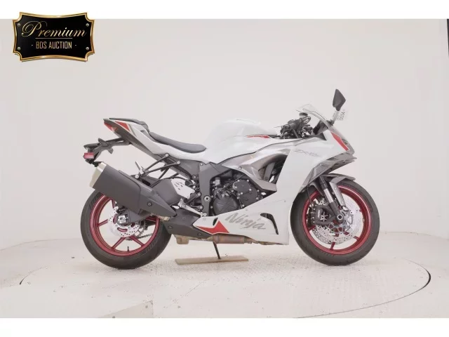 Kawasaki ZX-6RA лот № 0034 оценка 7  с аукциона в Японии