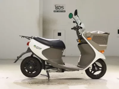 Suzuki E-LET S