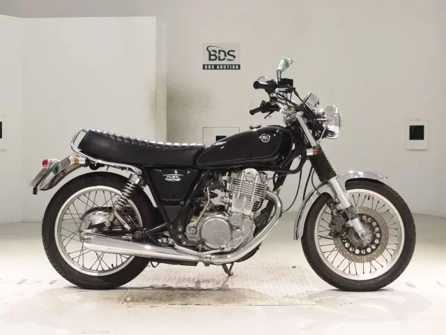 Yamaha SR400-4 лот № 5156 оценка 4  с аукциона в Японии