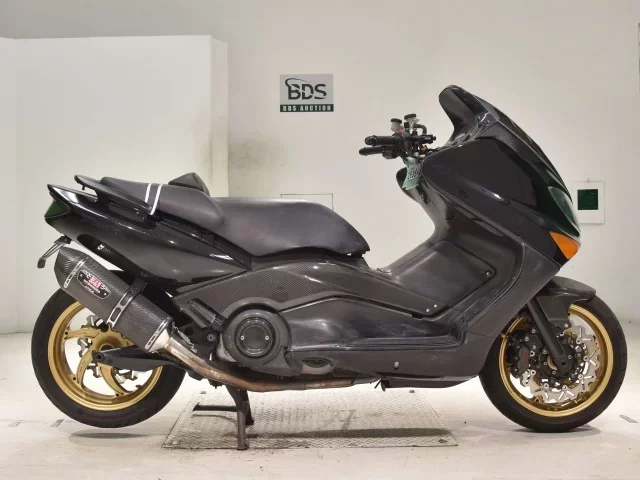 Yamaha T-MAX500 лот № 2635 оценка 4  с аукциона в Японии