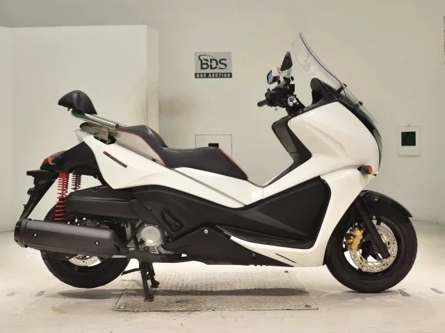 Honda PHASES лот № 2604 оценка 4  с аукциона в Японии