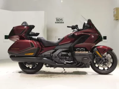 Honda GL1800 TOUR D  с аукциона в Японии