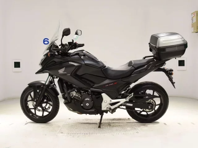 Honda NC750XD-2
