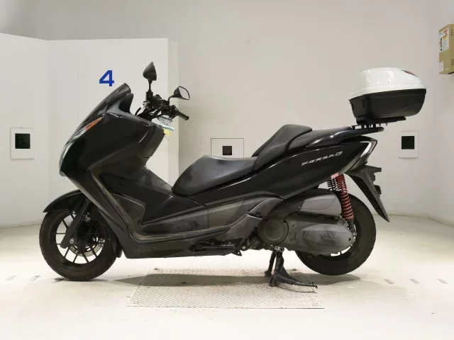 Honda FORZA