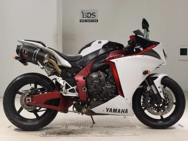 Yamaha YZF-R1 лот № 0375 оценка 4  с аукциона в Японии