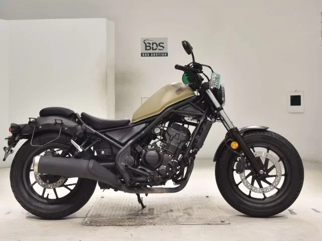 Honda REBEL лот № 2706 оценка 6  с аукциона в Японии