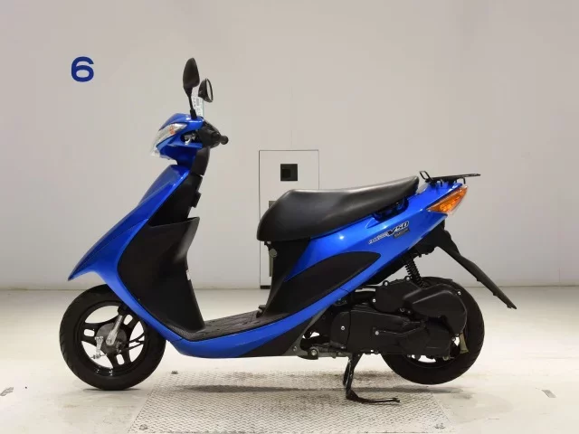 Suzuki ADDRESS V50-3