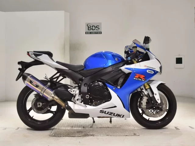 Suzuki GSX-R750 лот № 2724 оценка 4  с аукциона в Японии