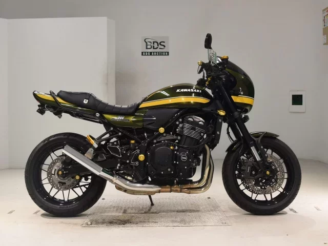 Kawasaki Z900RS лот № 0248 оценка 4  с аукциона в Японии