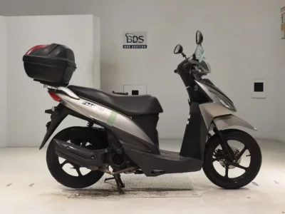 Suzuki ADDRESS110-2