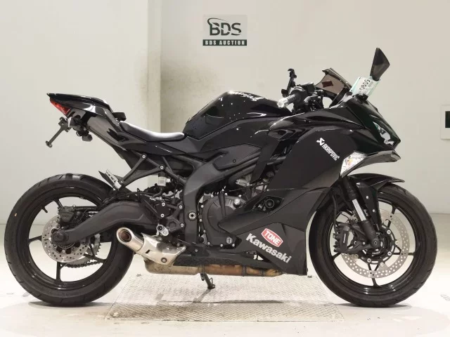 Kawasaki ZX-25R лот № 5090 оценка 5  с аукциона в Японии