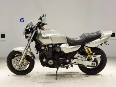 Yamaha XJR1200  с аукциона в Японии
