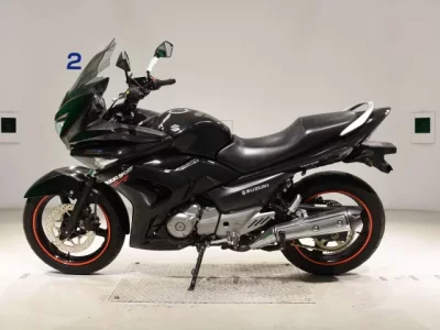 Suzuki GSR250F  с аукциона в Японии