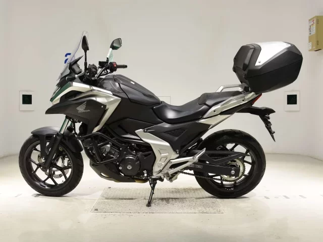 Honda NC750X-3