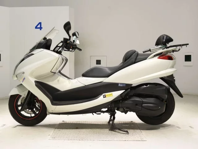 Yamaha MAJESTY 250-4