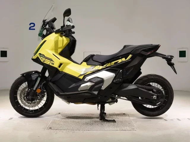 Honda X-ADV750-2