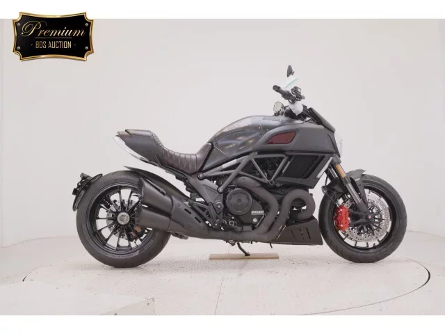 Ducati  DIAVEL DIESEL лот № 7503 оценка 6  с аукциона в Японии