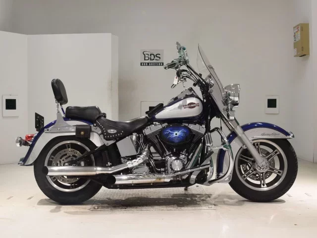 Harley-Davidson HARLEY FLSTCI1450 лот № 0147 оценка 4  с аукциона в Японии