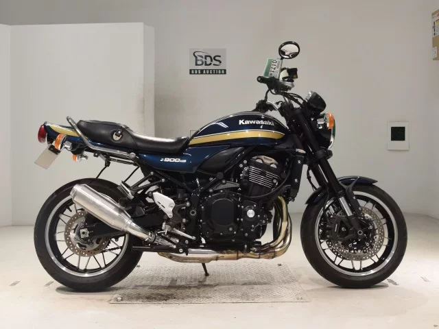 Kawasaki Z900RS лот № 0171 оценка 5  с аукциона в Японии