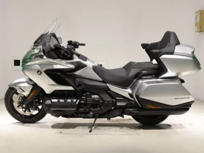 Honda GL1800 TOUR D  с аукциона в Японии