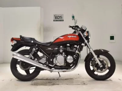 Kawasaki ZEPHYR750  с аукциона в Японии