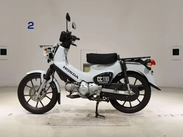 Honda CROSS CUB 110-3
