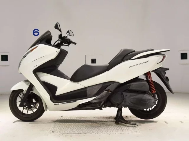 Honda FORZA