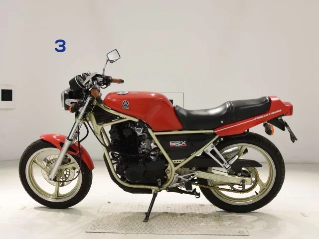 Yamaha SRX250-1