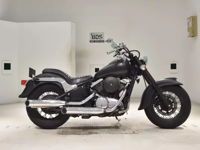 Kawasaki VULCAN400 CLASSIC лот № 2808 оценка 4  с аукциона в Японии