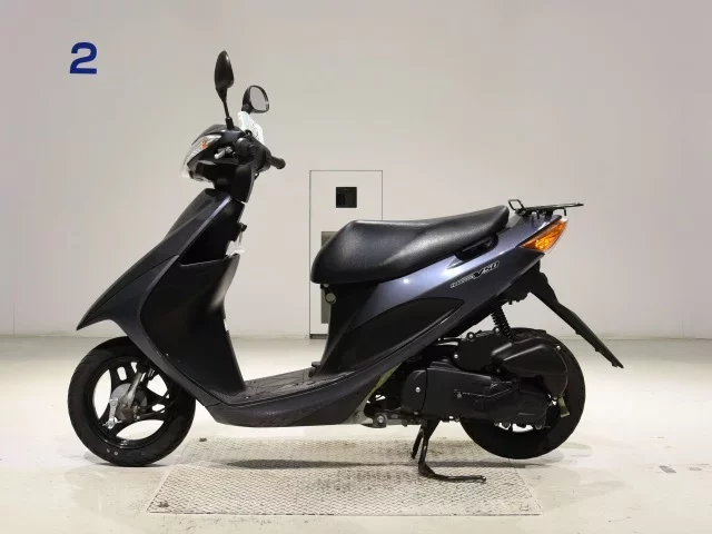 Suzuki ADDRESS V50-3