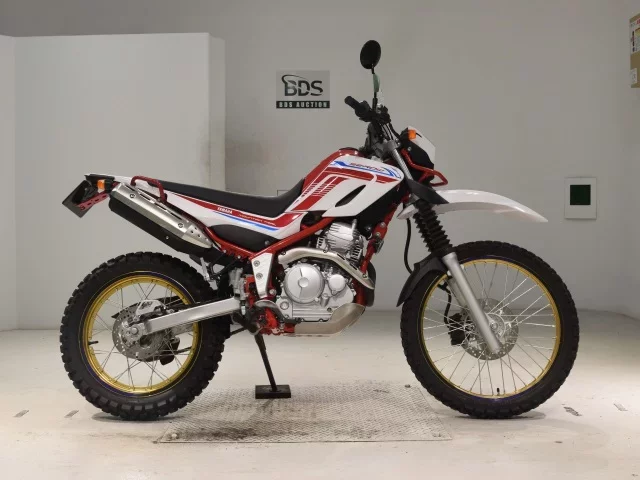 Yamaha SEROW 250-3