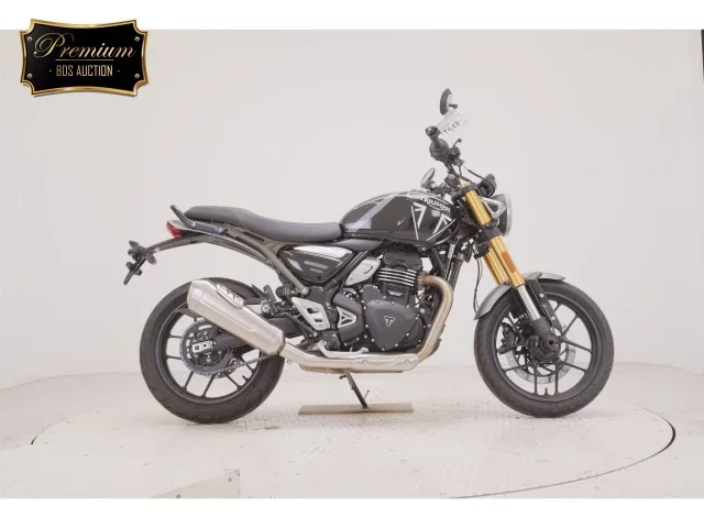Triumph  SPEED 400 лот № 7548 оценка 6  с аукциона в Японии