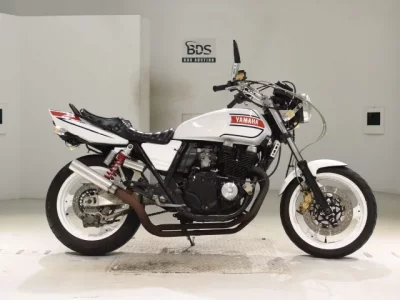 Yamaha XJR400R-2