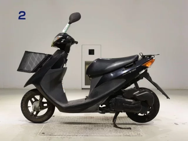 Suzuki ADDRESS V50