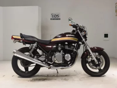 Kawasaki ZEPHYR750  с аукциона в Японии