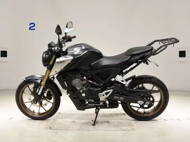 Honda CB125R-2