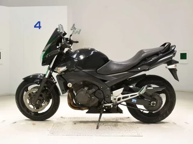 Suzuki GSR400ABS