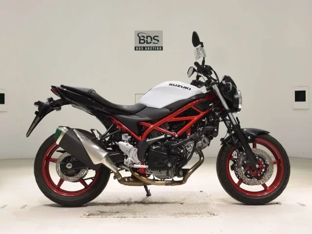 Suzuki SV650A лот № 8037 оценка 6  с аукциона в Японии