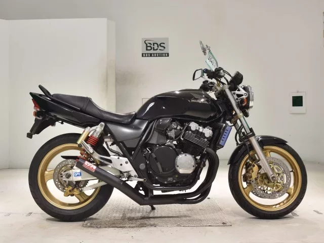 Honda CB400SFV-2 лот № 3043 оценка 4  с аукциона в Японии