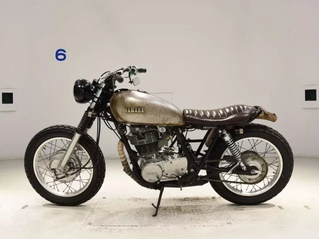 Yamaha SR500-2