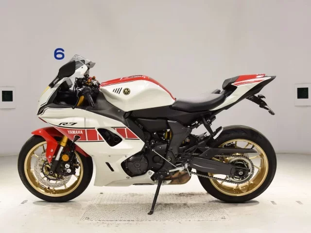 Yamaha YZF-R7-2