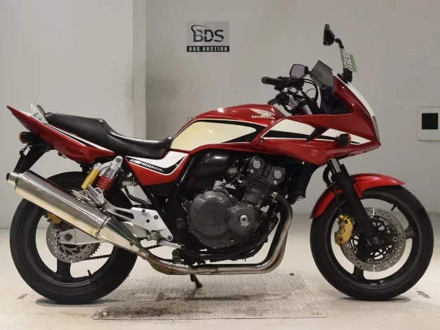 Honda CB400SFV-4 BOLDOR лот № 0374 оценка 4  с аукциона в Японии