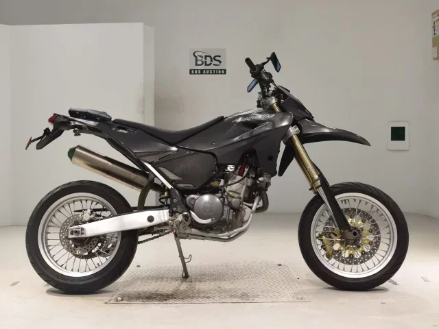 Husqvarna  SM610 лот № 0456 оценка 4  с аукциона в Японии