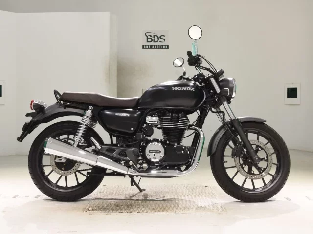 Honda GB350 лот № 3000 оценка 6  с аукциона в Японии