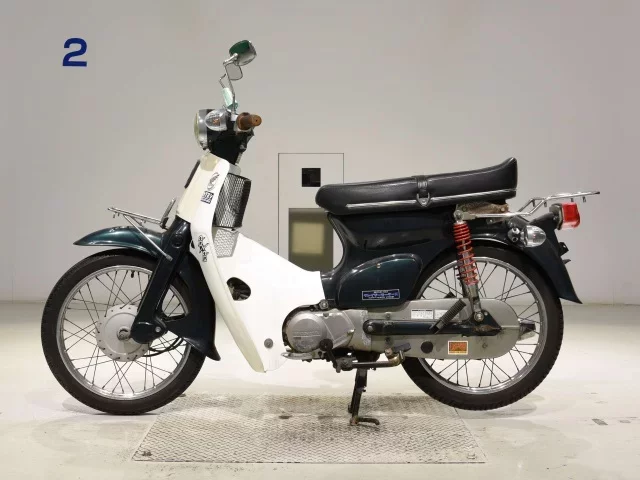 Honda C90