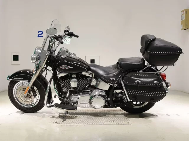 Harley-Davidson HARLEY FLSTC1580
